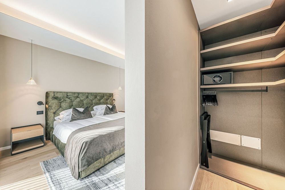 City Villa, 4 Bedrooms