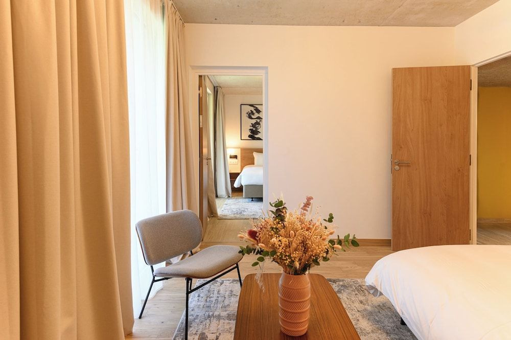 voco Beaune – Cité des Vins by IHG Suite, 1 Bedroom, Balcony 10