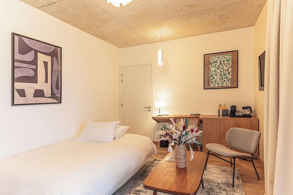 voco Beaune – Cité des Vins by IHG Suite, 1 Bedroom, Balcony