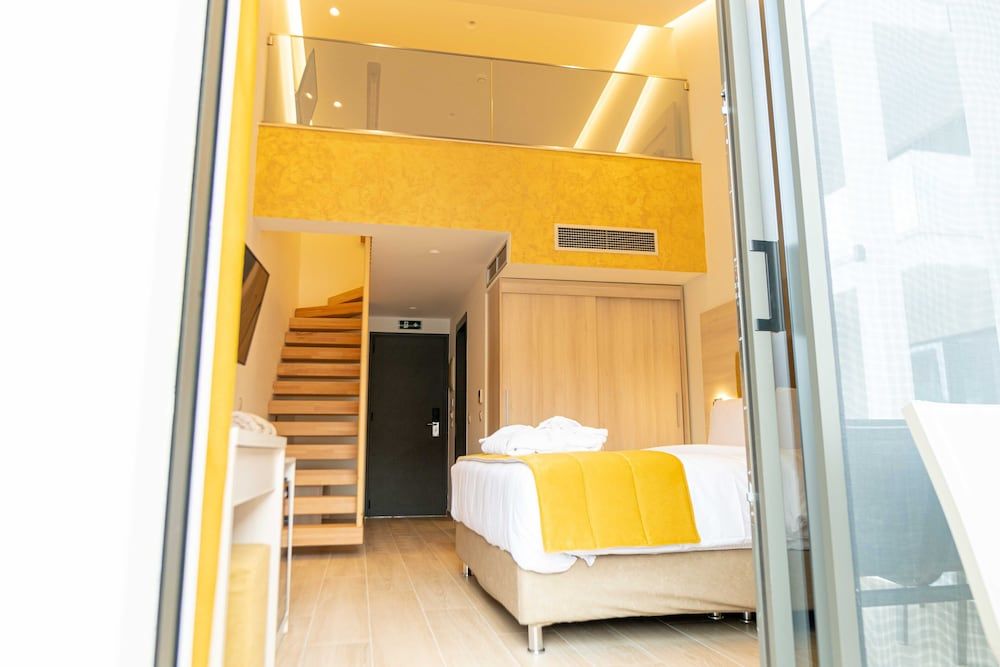 Superior Loft