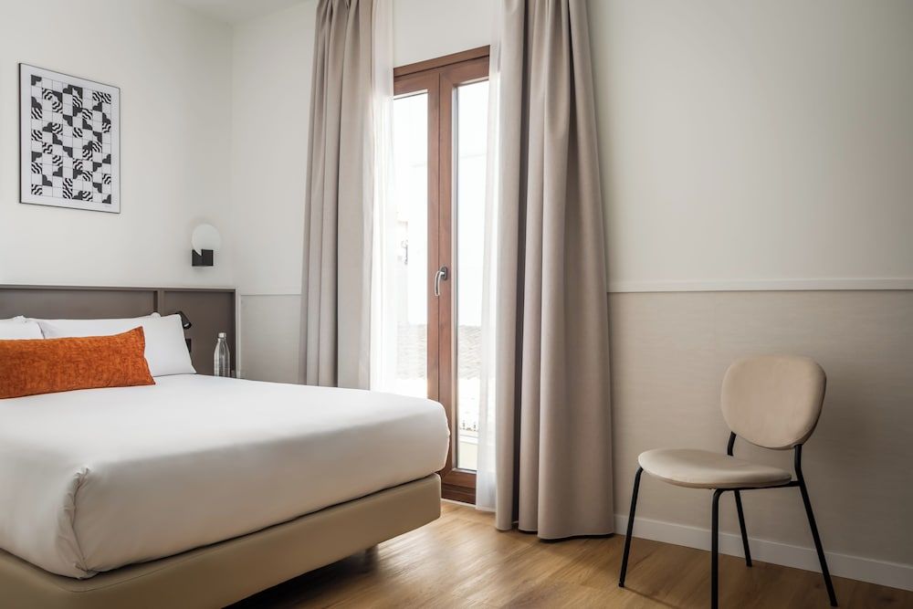 BYPILLOW Sinfonía Double Room 2