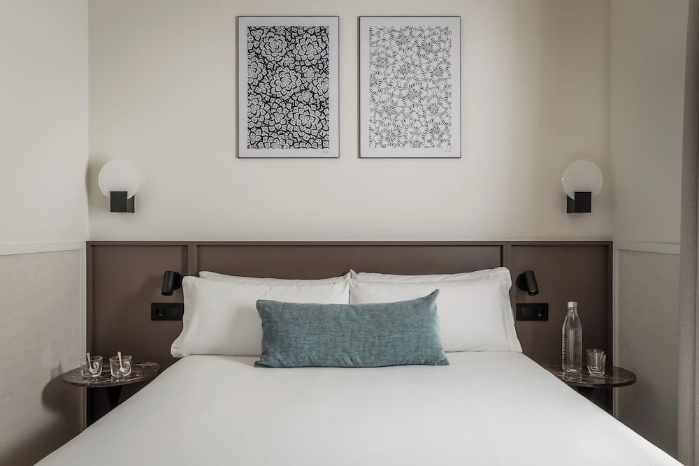 BYPILLOW Sinfonía Double Room 4