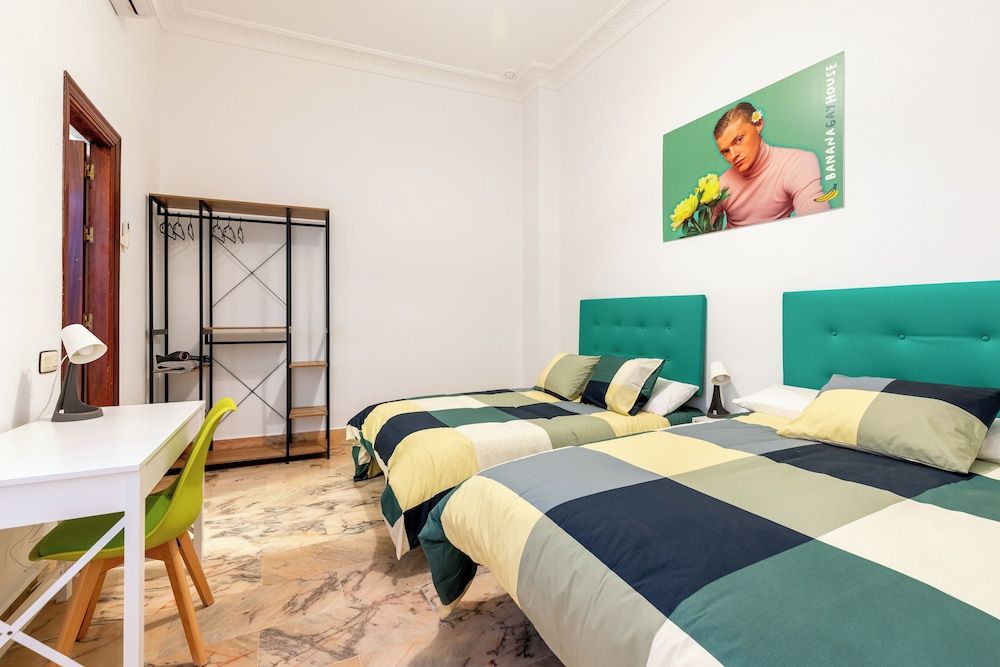 Superior Quadruple Room, Men only, Courtyard View