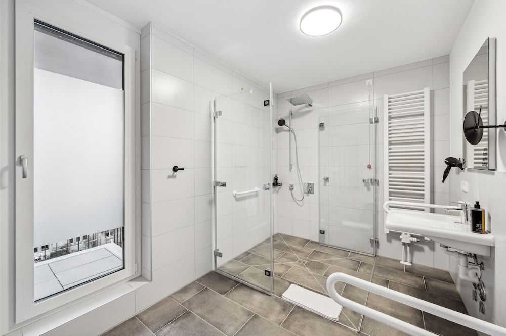 Limehome Karlsruhe Sophienstr. Suite - Wheelchair Accessible 7