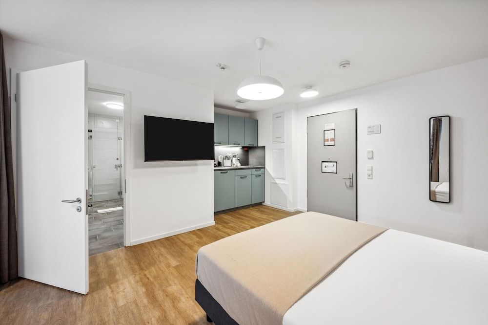 Limehome Karlsruhe Sophienstr. Suite - Wheelchair Accessible 8