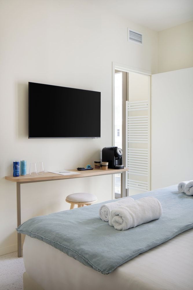 Hôtel La Suite City Room, City View 3