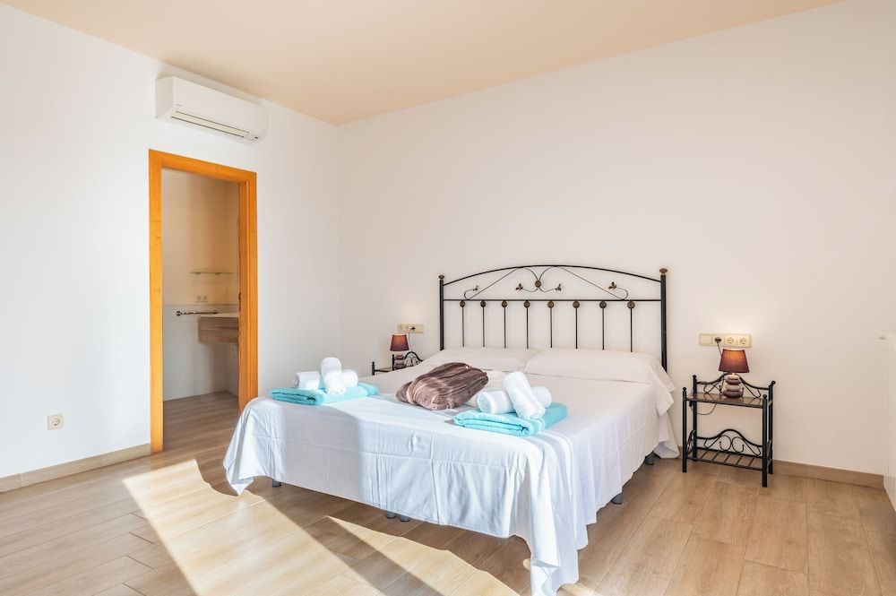 Standard Double Room, Terrace, Garden View