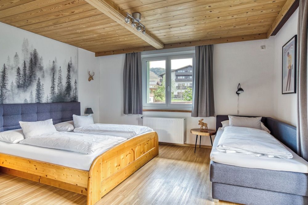 Boutiquehotel ZOMM in Seefeld Deluxe Room, Balcony 7