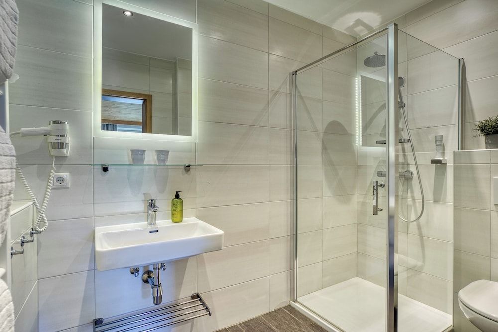 Boutiquehotel ZOMM in Seefeld Deluxe Room, Balcony 13