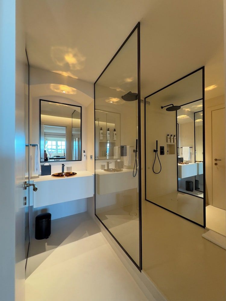 Palazzo Durazzo Suites Deluxe Double Room 7