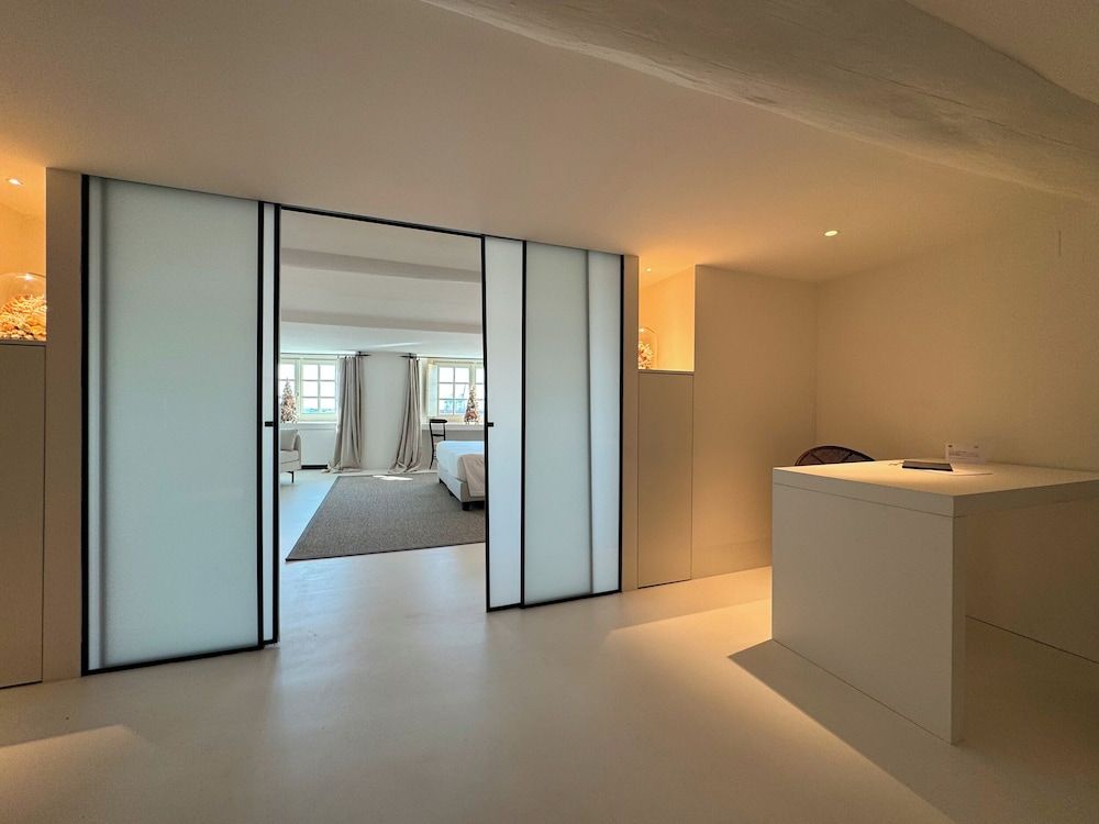 Palazzo Durazzo Suites Junior Suite 20