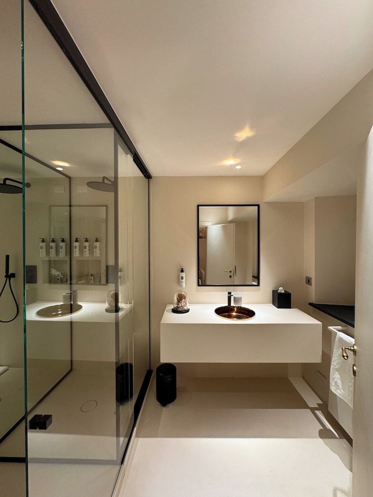 Palazzo Durazzo Suites Junior Suite 10