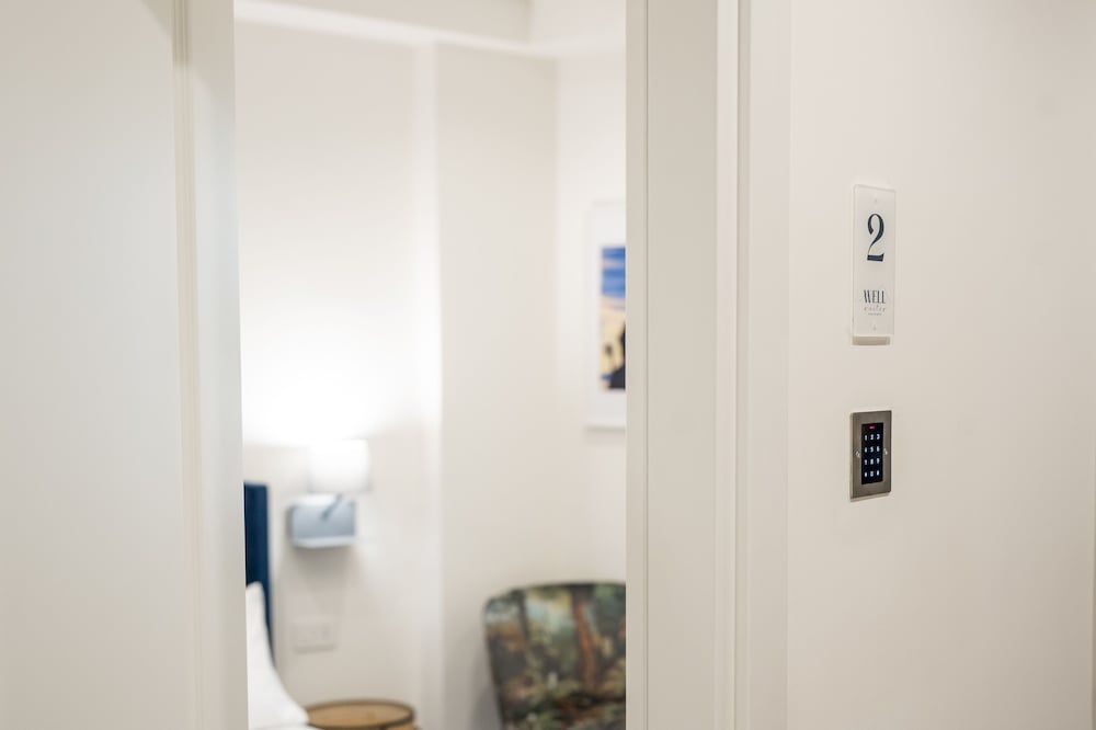 Well Suites - Piazza dei Martiri Luxury Suite 6