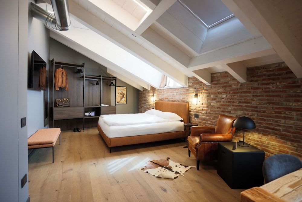 AR Suites&Art Loft 2