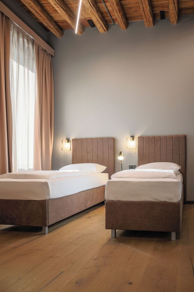 AR Suites&Art Family Quadruple Room 10