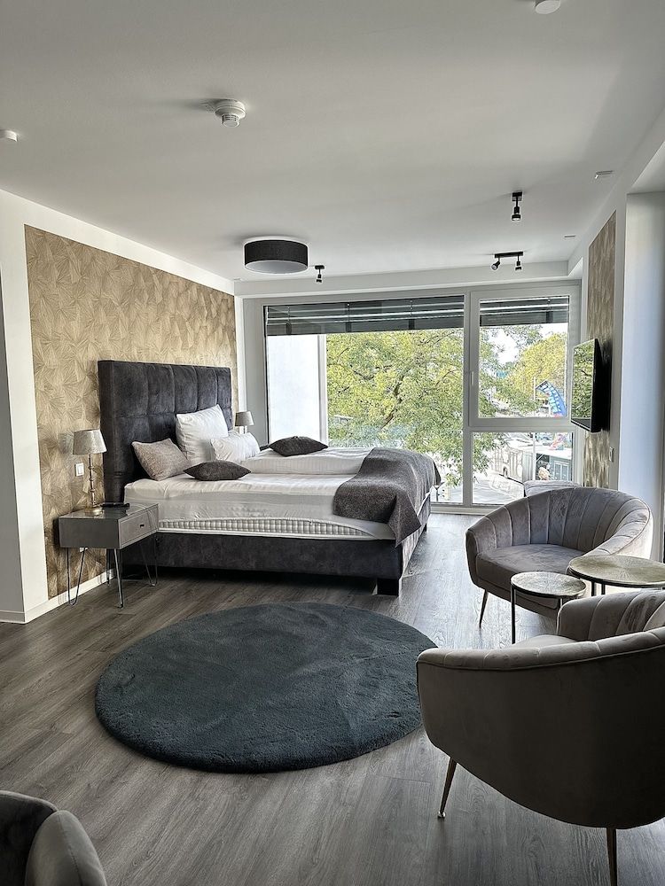 Deluxe Double Room Single Use