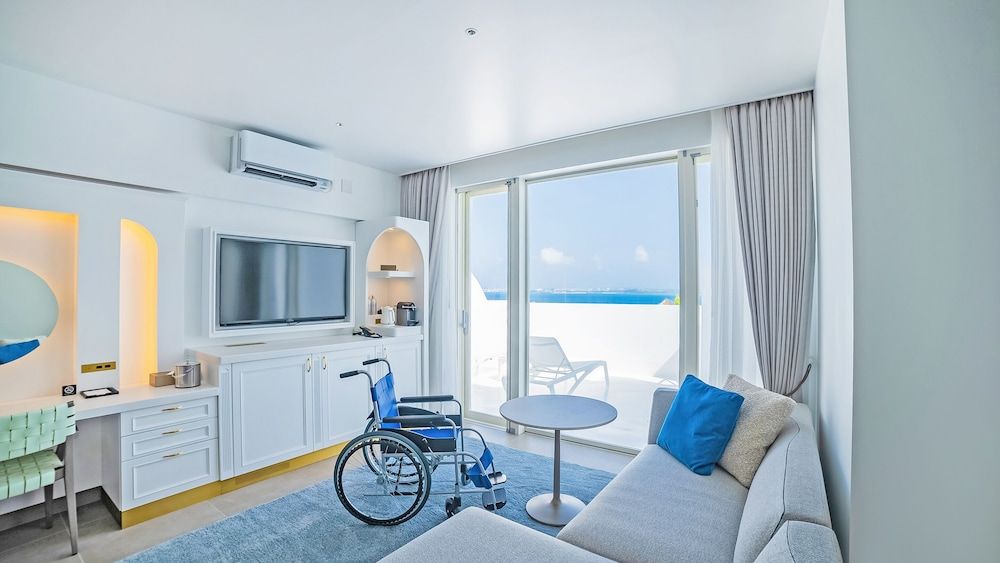 Deluxe Room, Accessible, Non Smoking