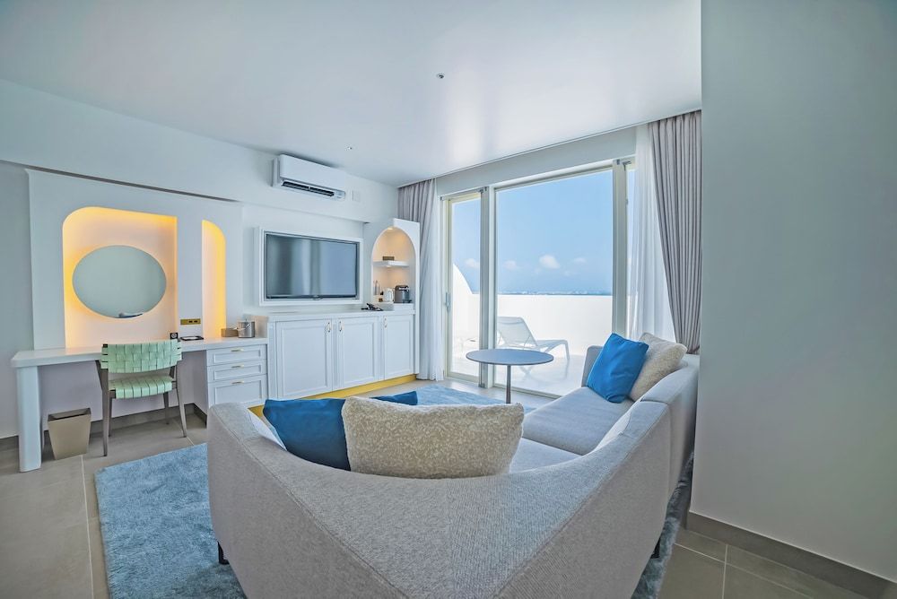 Deluxe Room, Accessible, Non Smoking