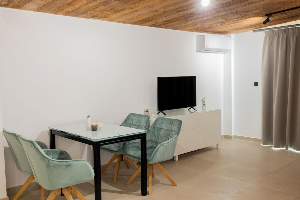 SANIMAR By Mono Alex Family Double Room 7