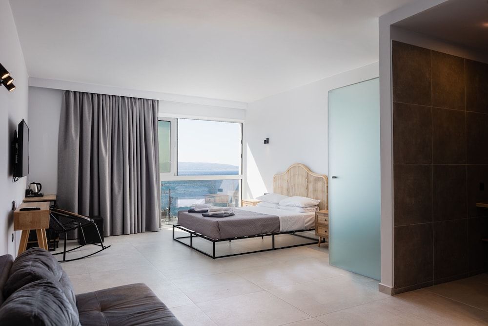 Areti Hotel