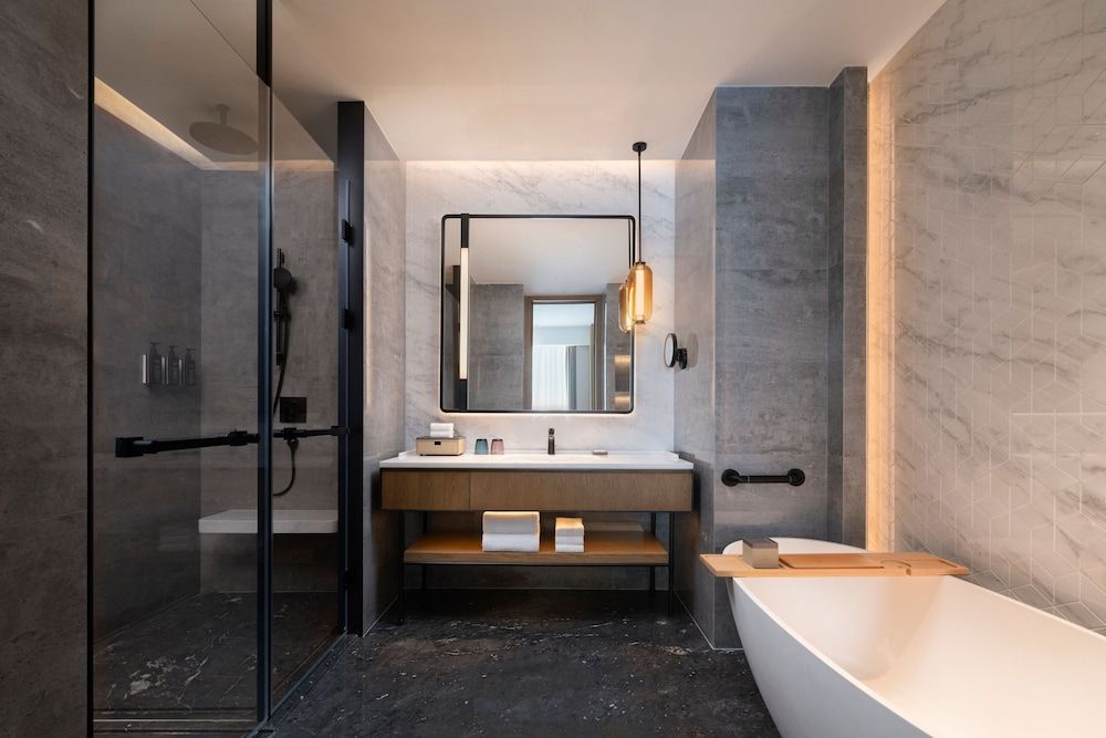 Sheraton Taiyuan Club Studio Suite, 1 King Bed, City View 2