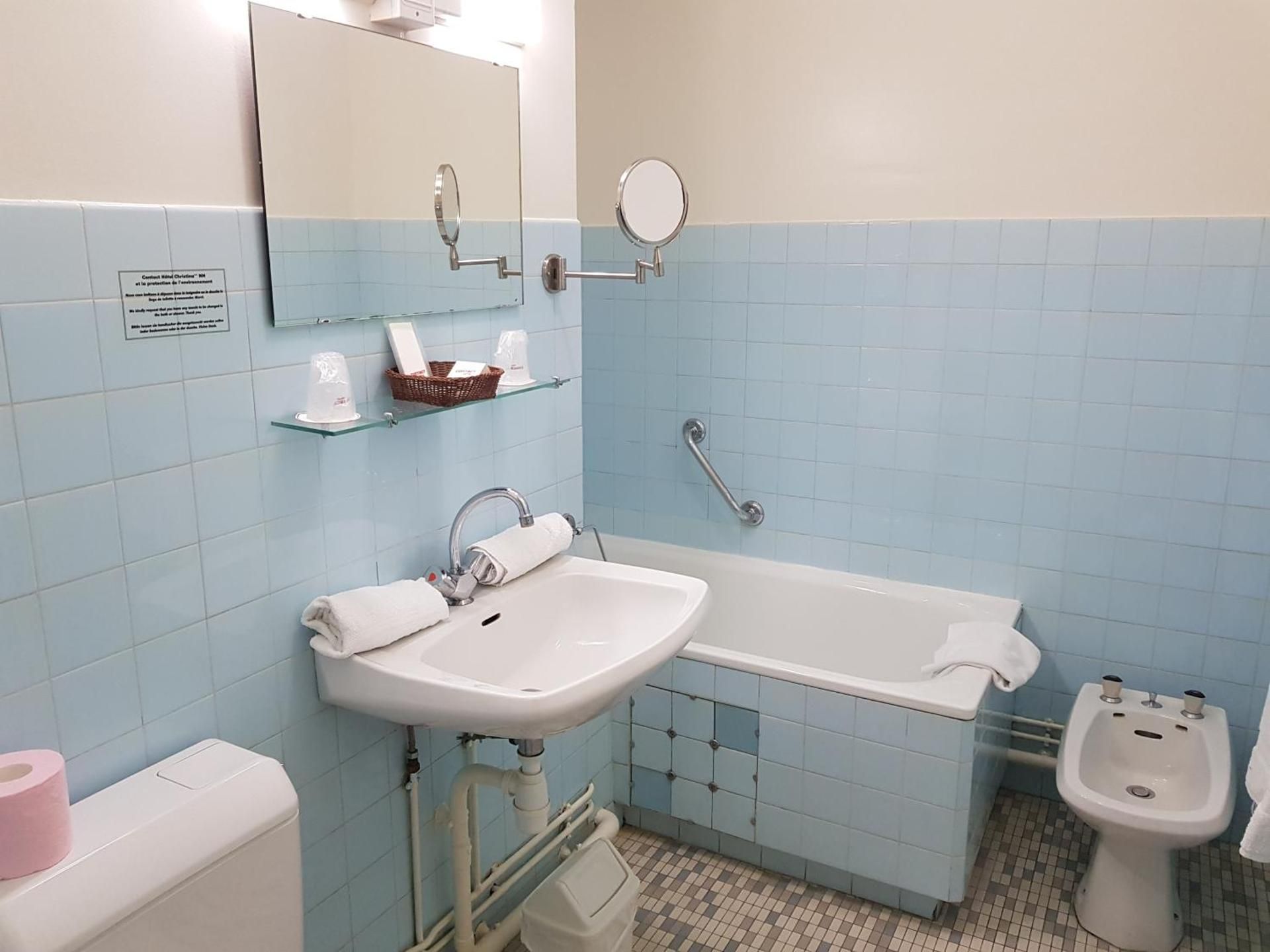 Christina Twin Room 3