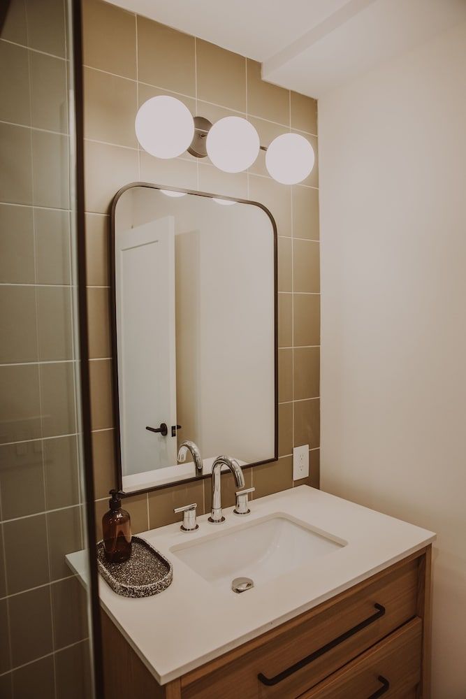 Dwell Aparthotels Premium Suite, 2 Bedrooms 6