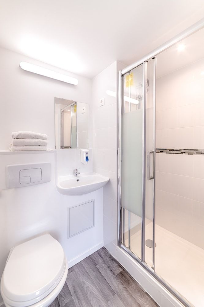 Brit Hôtel Mâcon Nord Twin Room 5