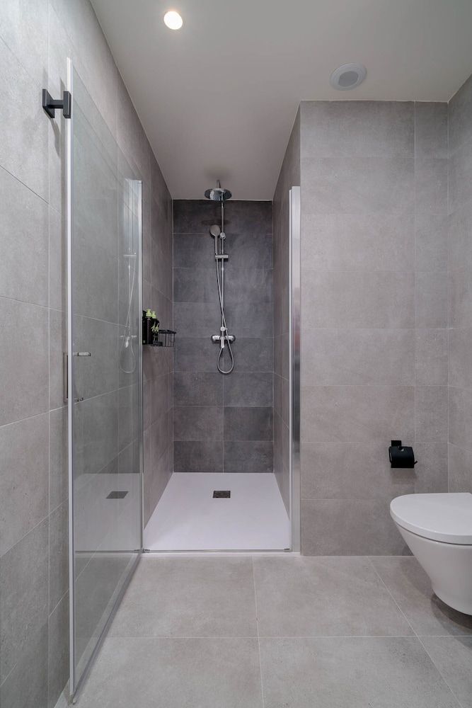 Limehome Valencia Carrer de Sant Jacint Comfort Studio with balcony 6