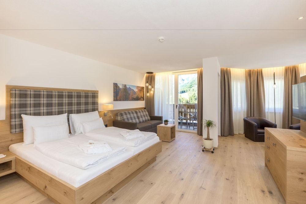 Deluxe Quadruple Room, 1 Bedroom (Turm)
