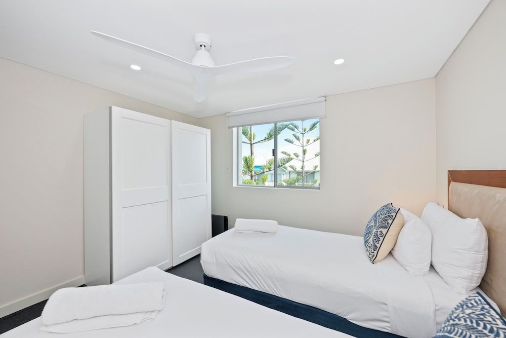 Three Bedroom Ocean View Apartment