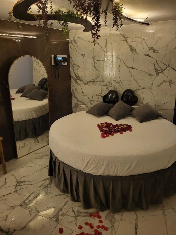 Hotel Utopía Alicante - Adults Only Deluxe Suite 4