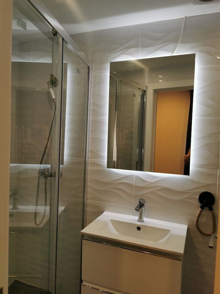 Hotel Utopía Alicante - Adults Only Deluxe Suite 2