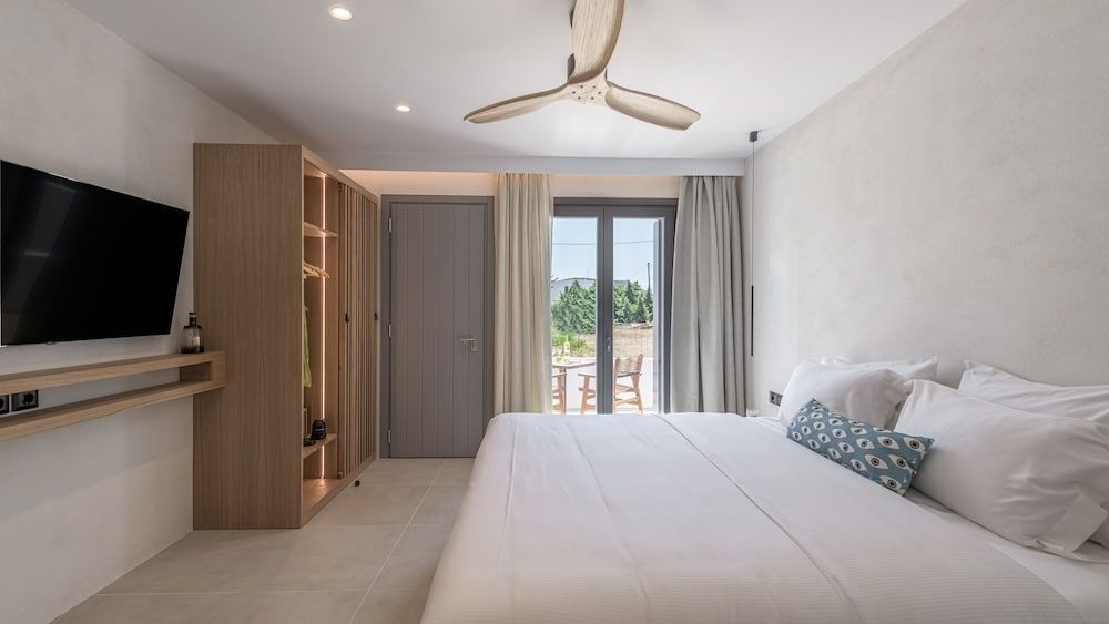 Nove Milos Luxury by Estia Deluxe Double Room 9