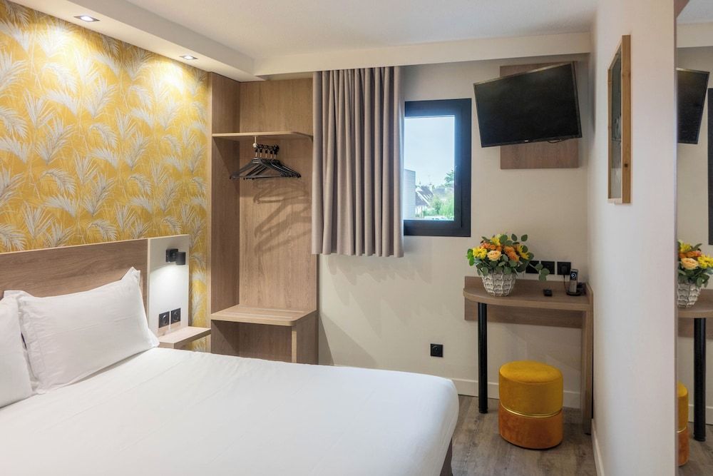 Kyriad Direct Orleans Nord - Cap Saran Standard Room, 1 Double Bed 3