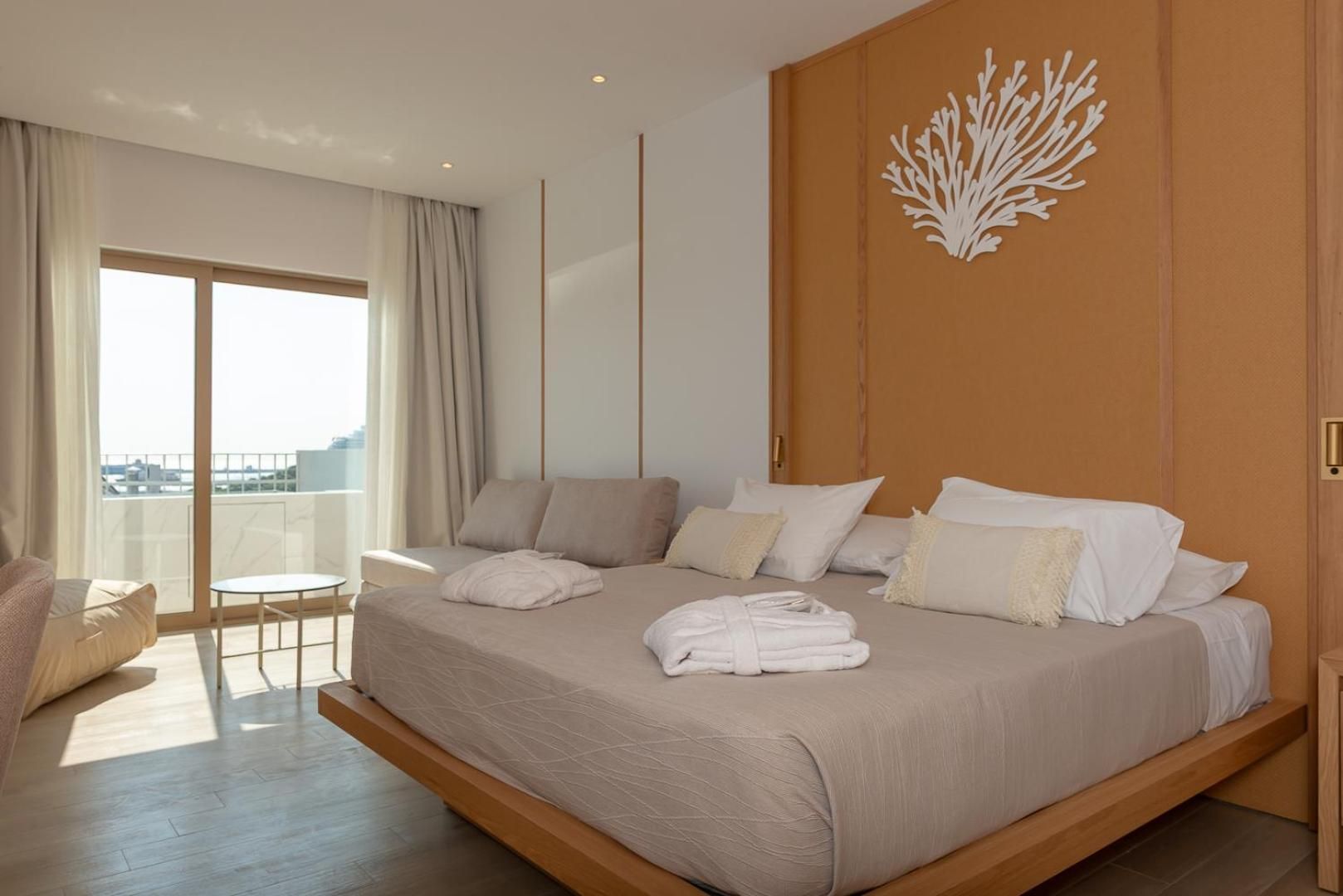 Suite Rooftop with mini pool & shared terrace