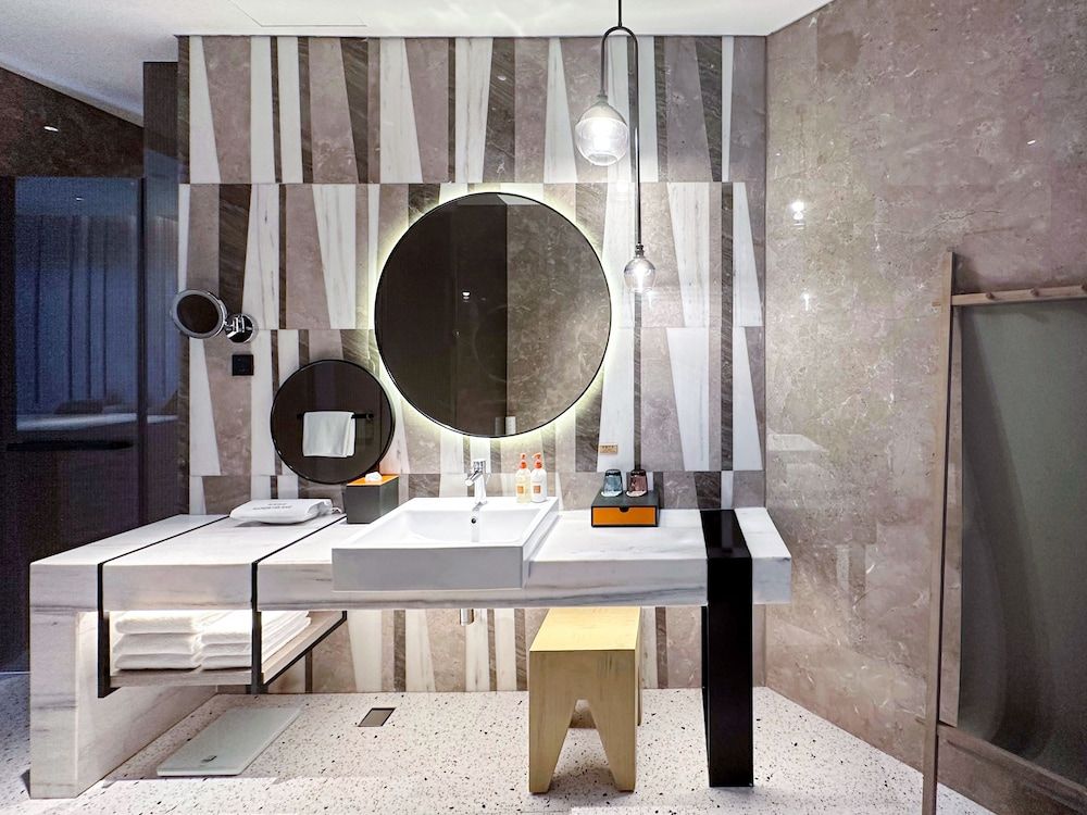 Room, 1 Bedroom (Dining Area)