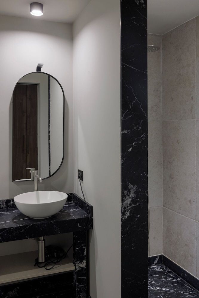 Palazzo Bellezia Luxury Suites & Spa Executive Room, 1 Queen Bed 5