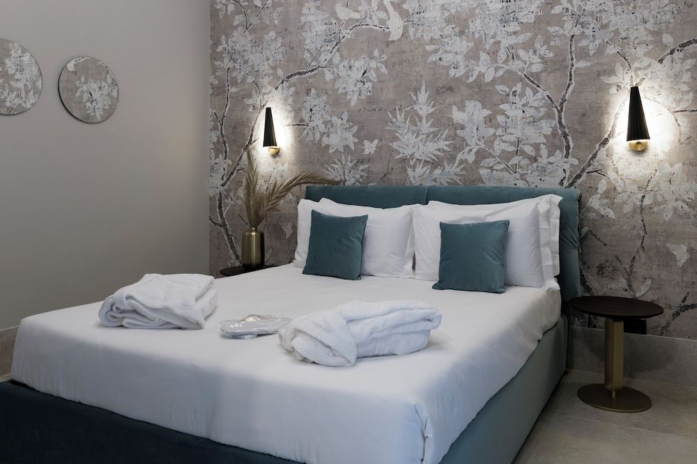 Palazzo Bellezia Luxury Suites & Spa Junior Suite, 1 Queen Bed with Sofa bed, Balcony 3