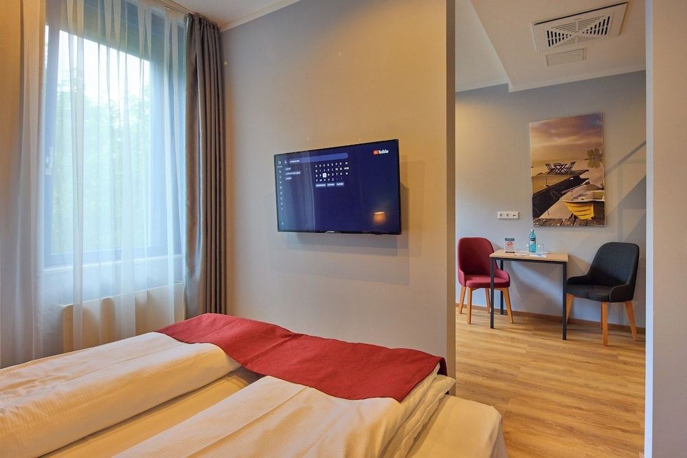 Trip Inn Düsseldorf Neuss Standard Twin Room 10