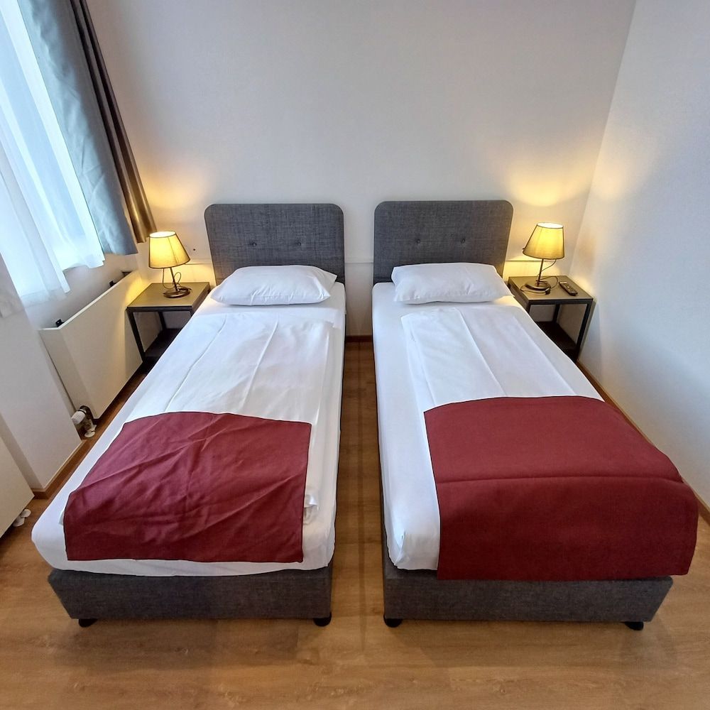Trip Inn Düsseldorf Neuss Standard Twin Room 2