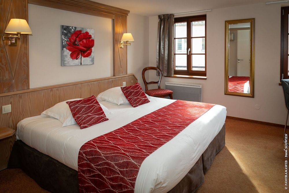 Hôtel La Cloche Comfort Double Room, 1 Bedroom, Private Bathroom