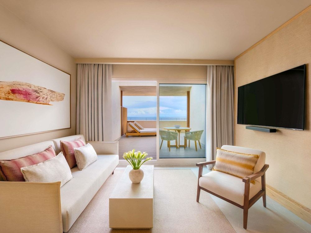Fairmont La Hacienda Costa del Sol DELUXE ONE BEDROOM SEAVIEW SUITE 1 King 100sqm 3