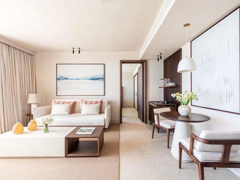 Fairmont La Hacienda Costa del Sol FAIRMONT PLUNGE POOL SUITE 1 Bedroom King 125sqm