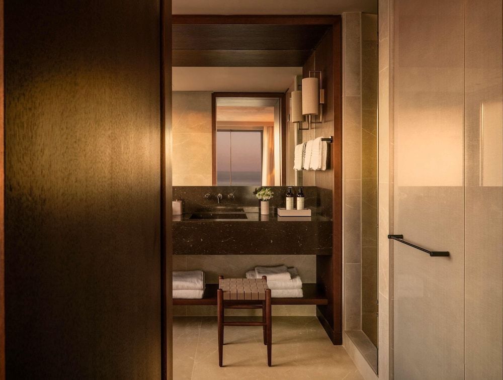 Fairmont La Hacienda Costa del Sol DELUXE ONE BEDROOM SEAVIEW SUITE 1 King 100sqm 4