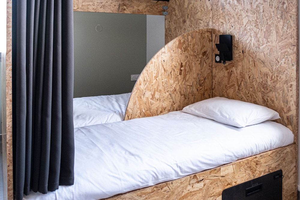 Room for 6 People with Ensuite Bathroom