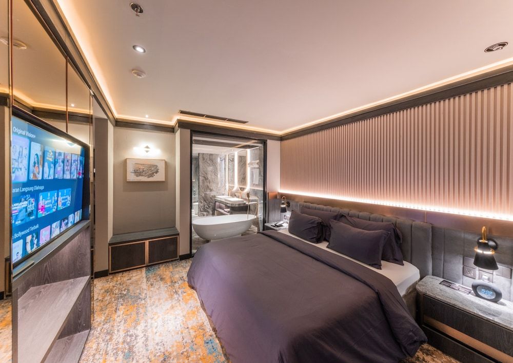 The All-Suite Pentacity Hotel Balikpapan Executive Suite, 1 King Bed, Non Smoking, Balcony 14