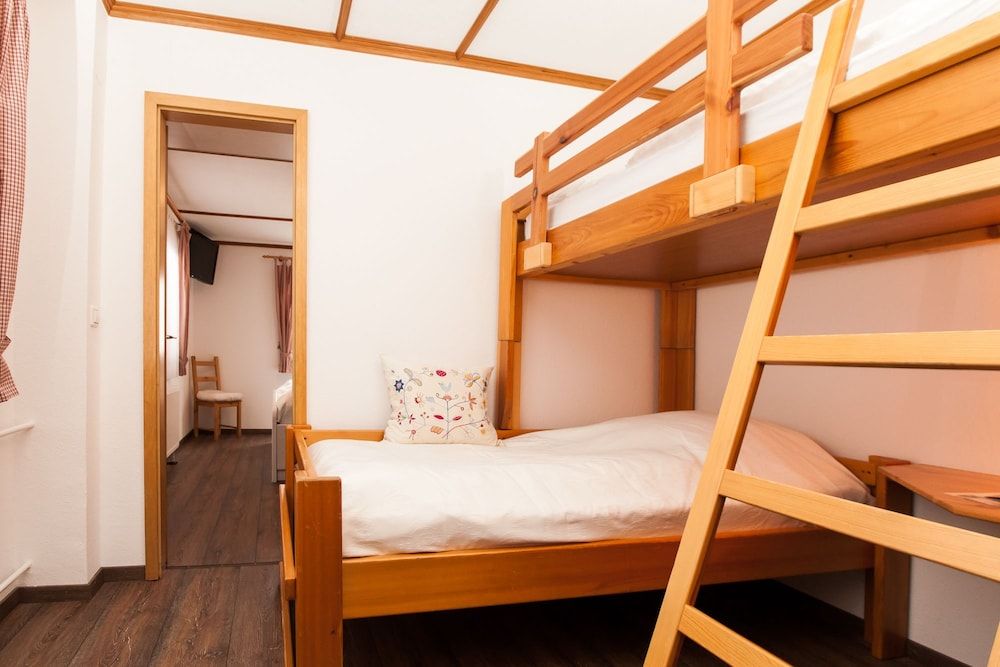 Höhengasthaus Kolmenhof an der Donauquelle Family Room, 2 Bedrooms