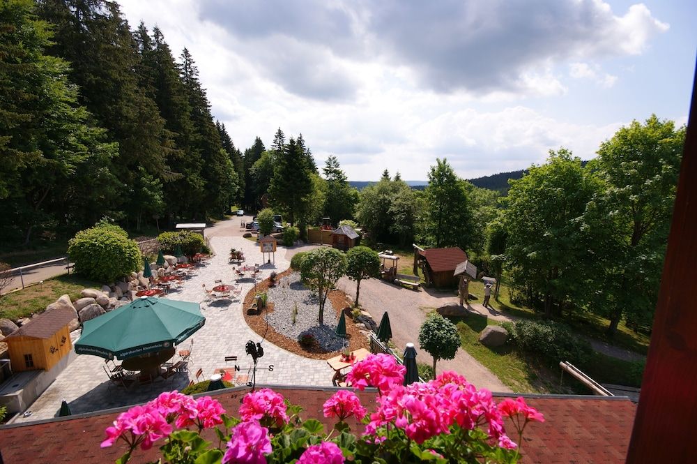Höhengasthaus Kolmenhof an der Donauquelle Family Room, 2 Bedrooms 4
