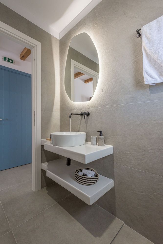 Elements of Milos Superior Apartment 3